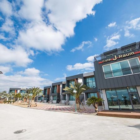 סאוגוויפו J Raum Resort מראה חיצוני תמונה