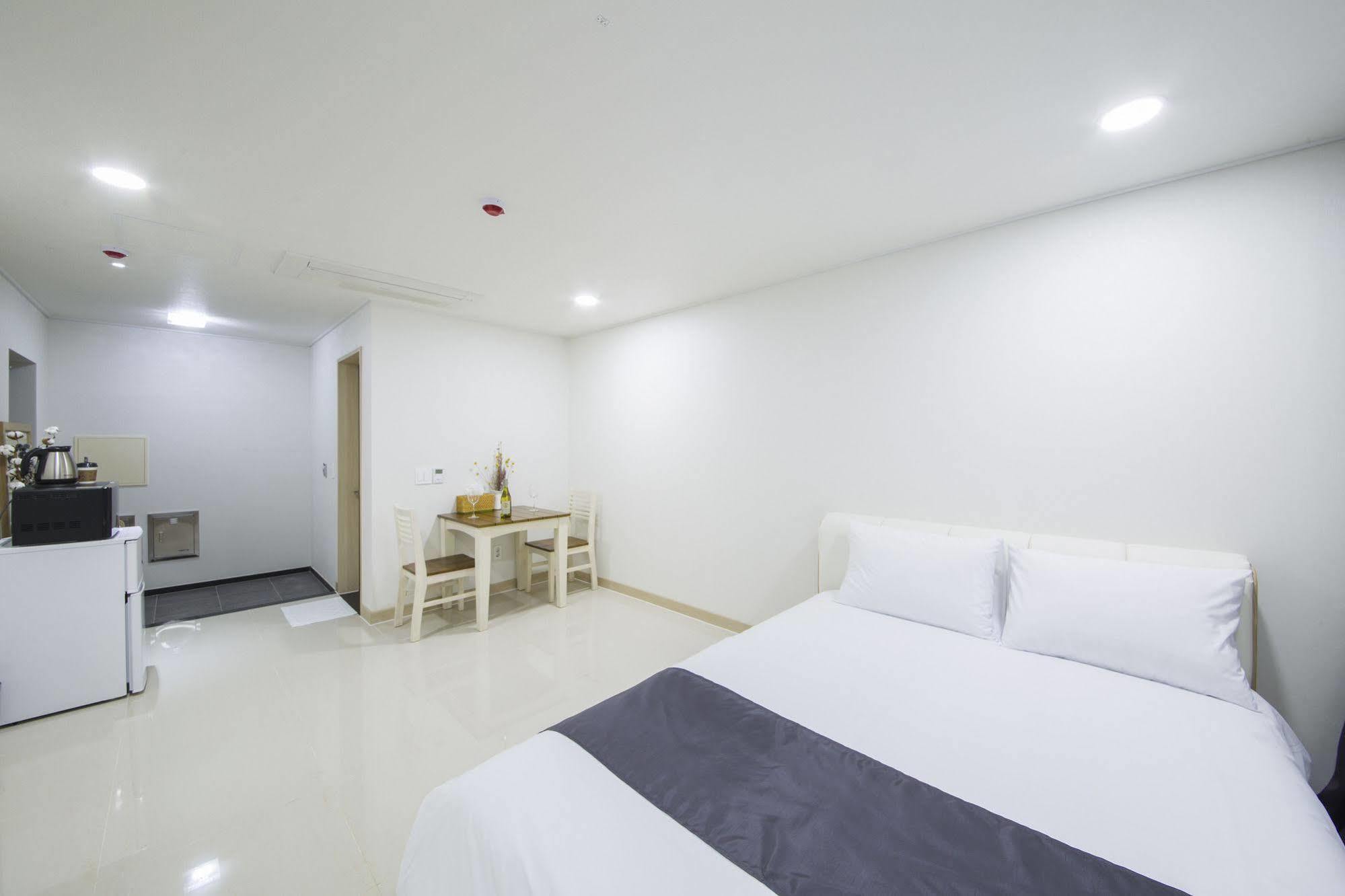 סאוגוויפו J Raum Resort מראה חיצוני תמונה