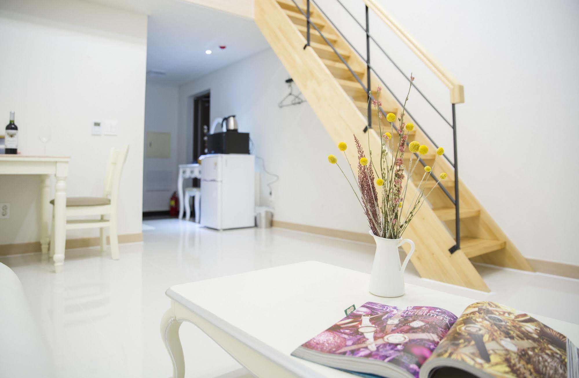 סאוגוויפו J Raum Resort מראה חיצוני תמונה