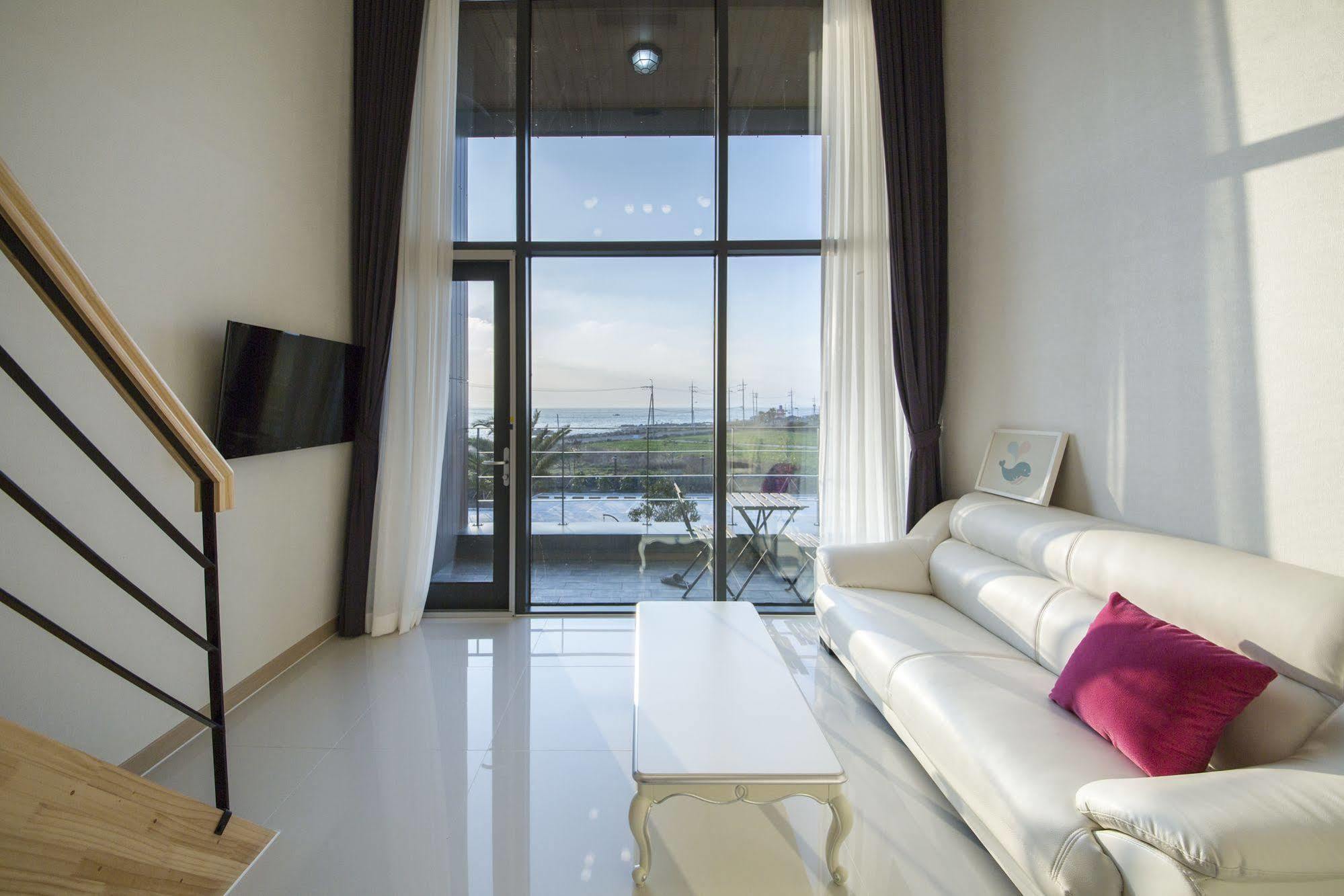 סאוגוויפו J Raum Resort מראה חיצוני תמונה