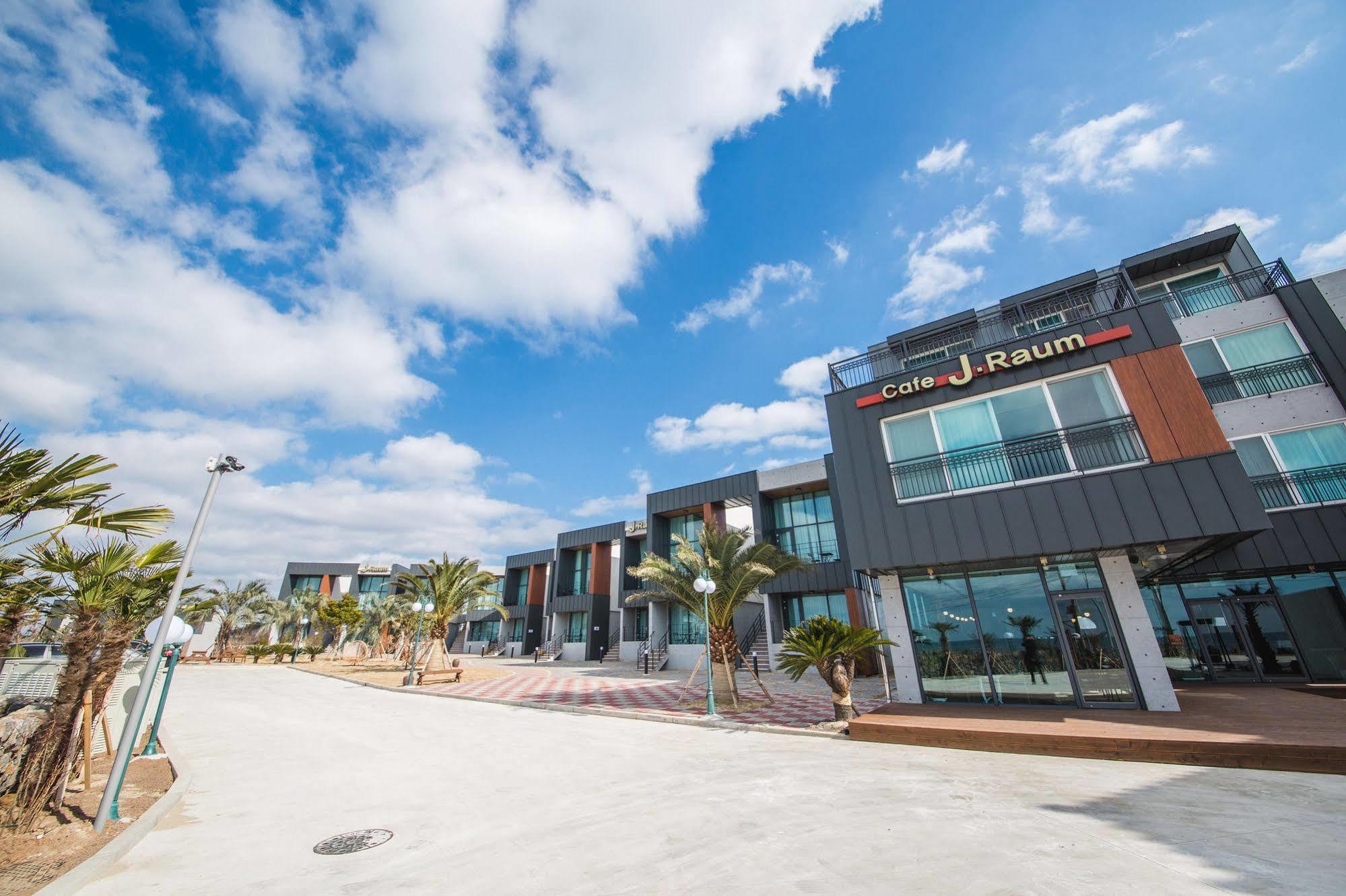 סאוגוויפו J Raum Resort מראה חיצוני תמונה